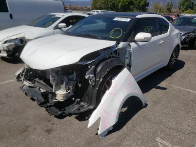 Photo 2 from auction – 2014 TOYOTA SCION TC with VIN JTKJF5C76E3077303