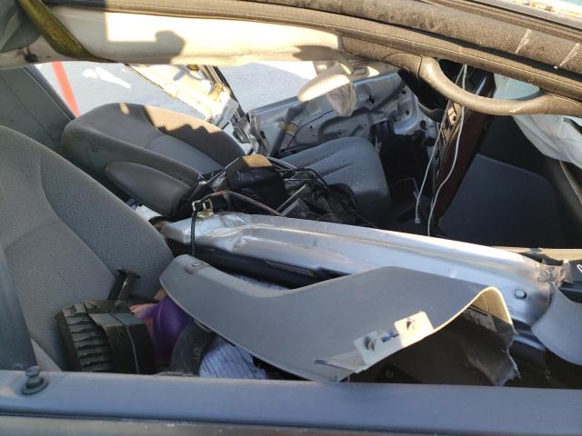 Photo 5 from auction – 2004 CHRYSLER TOWN & COU with VIN 2C4GP54L54R575573