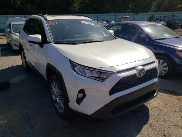 TOYOTA RAV4 XLE P 2021 with VIN JTMC1RFV2MD084242 - Photo from auction