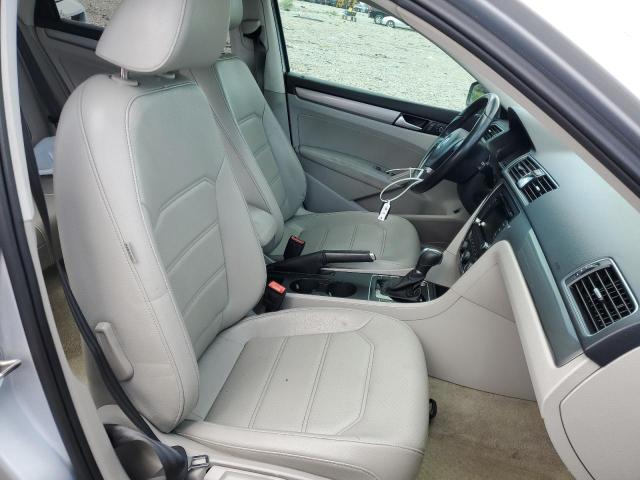 Photo 5 from auction – 2015 VOLKSWAGEN PASSAT S with VIN 1VWAT7A31FC099994