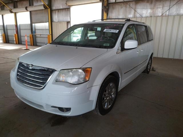 Photo 2 from auction – 2009 CHRYSLER TOWN & COU with VIN 2A8HR541X9R508089