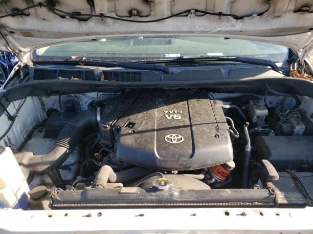 Photo 7 from auction – 2010 TOYOTA TUNDRA with VIN 5TFLU5F11AX021477
