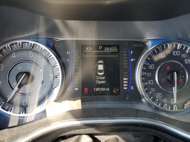 Photo 8 from auction – 2015 CHRYSLER 200 LIMITE with VIN 1C3CCCAB8FN684785