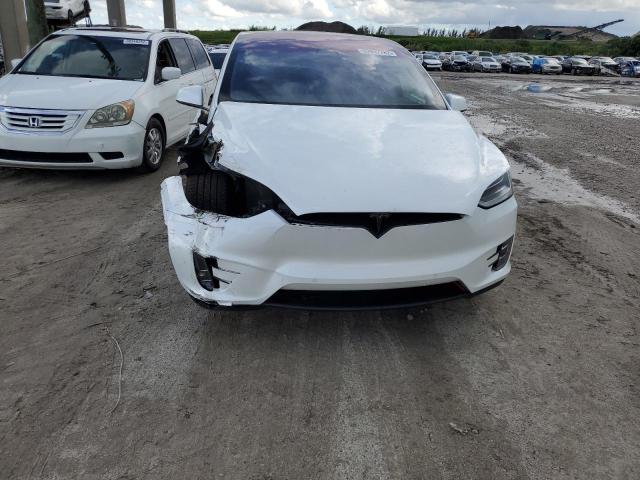 Photo 9 from auction – 2018 TESLA MODEL X with VIN 5YJXCBE29JF139249