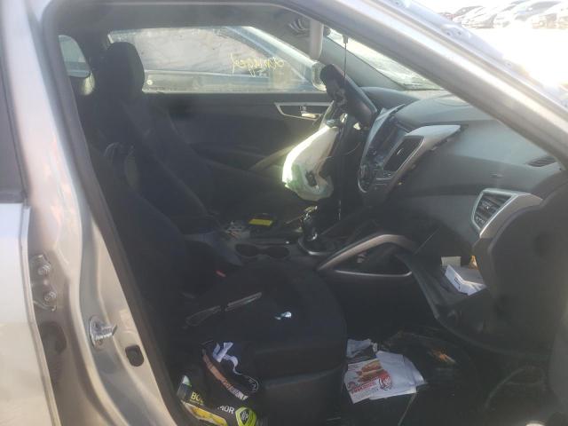 Photo 5 from auction – 2013 HYUNDAI VELOSTER with VIN KMHTC6AD0DU147678