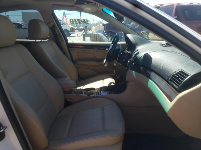 Photo 5 from auction – 2003 BMW 325 I with VIN WBAET37473NJ31583