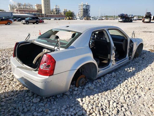 Photo 4 from auction – 2010 CHRYSLER 300 TOURIN with VIN 2C3CA5CV8AH294117
