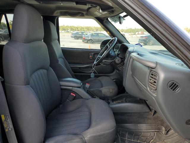 Photo 5 from auction – 2004 CHEVROLET BLAZER with VIN 1GNCS13X44K143671