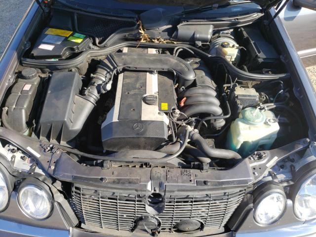 Photo 7 from auction – 1996 MERCEDES-BENZ E320 with VIN WDBJF55F4TJ023226
