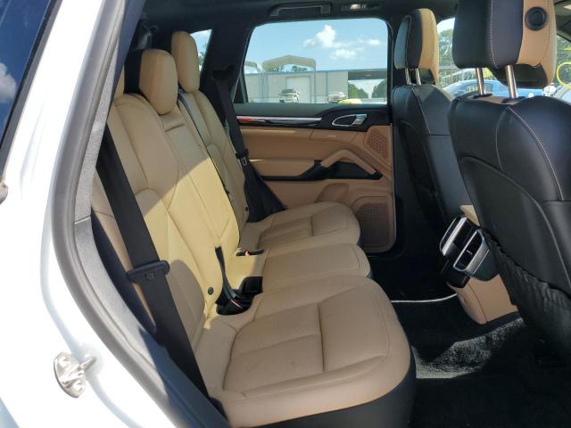 Photo 6 from auction – 2016 PORSCHE CAYENNE with VIN WP1AA2A25GLA05344