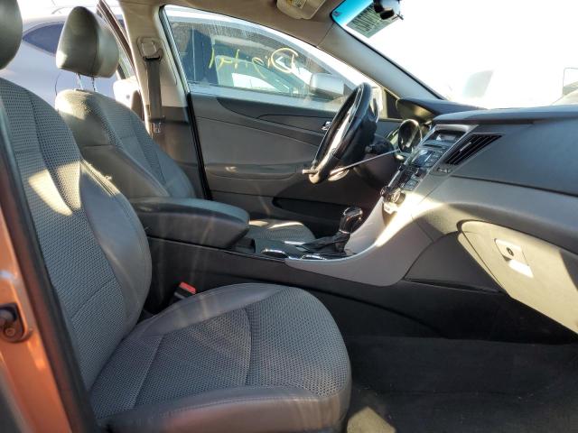Photo 5 from auction – 2012 HYUNDAI SONATA SE with VIN 5NPEC4AC0CH391297