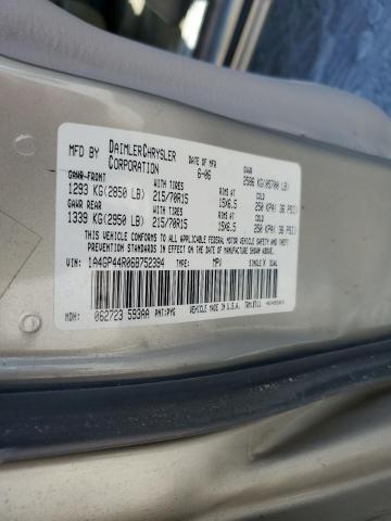 Photo 10 from auction – 2006 CHRYSLER TOWN & COU with VIN 1A4GP44R06B752394