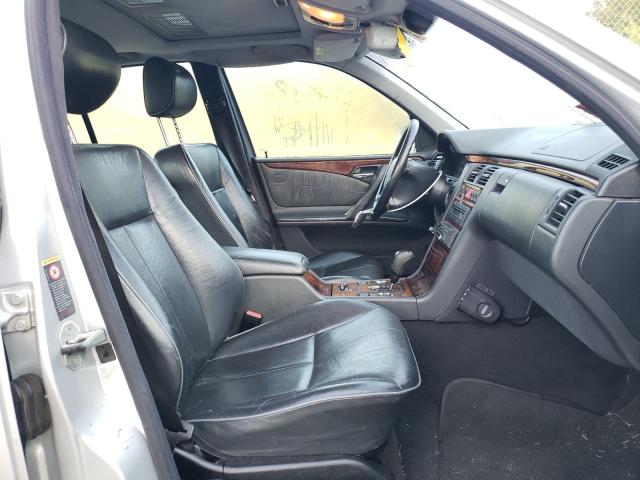 Photo 5 from auction – 2001 MERCEDES-BENZ E 320 4MAT with VIN WDBJF82J41X051452