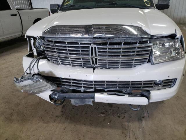 Photo 9 from auction – 2012 LINCOLN NAVIGATOR with VIN 5LMJJ2J58CEL04894