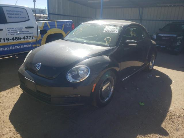 Photo 2 from auction – 2012 VOLKSWAGEN BEETLE with VIN 3VWJP7AT0CM606060