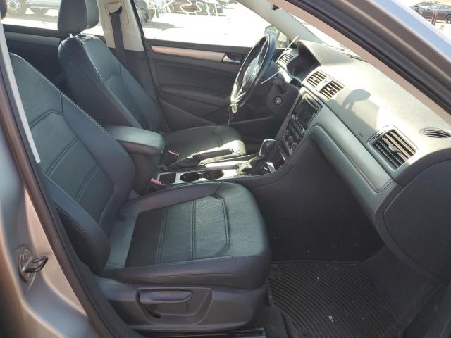 Photo 5 from auction – 2014 VOLKSWAGEN PASSAT SE with VIN 1VWBP7A3XEC013086
