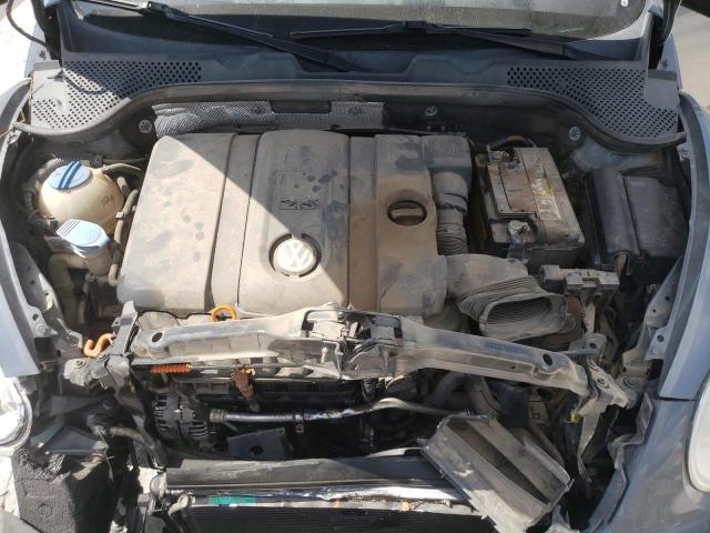 Photo 7 from auction – 2013 VOLKSWAGEN BEETLE with VIN 3VWJP7AT7DM662854
