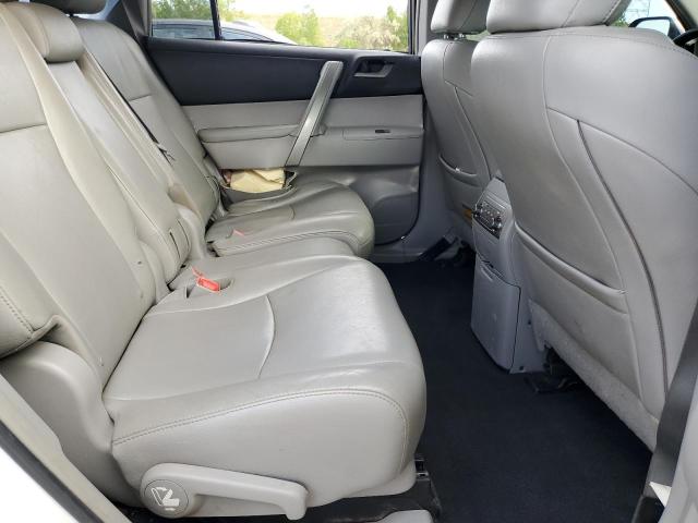 Photo 6 from auction – 2013 TOYOTA HIGHLANDER with VIN 5TDBK3EH4DS234065