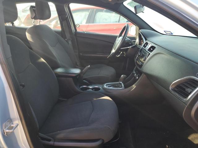 Photo 5 from auction – 2014 CHRYSLER 200 TOURIN with VIN 1C3CCBBB5EN171551