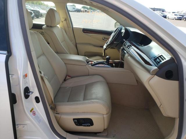 Photo 5 from auction – 2016 LEXUS LS 460 with VIN JTHCL5EF8G5027523
