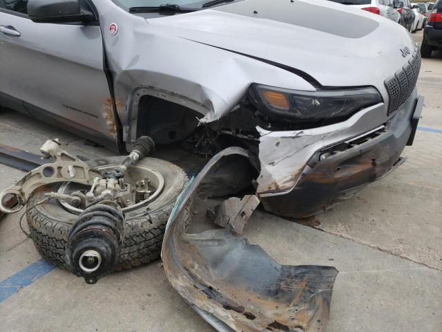 Photo 9 from auction – 2019 JEEP CHEROKEE T with VIN 1C4PJMBNXKD426656
