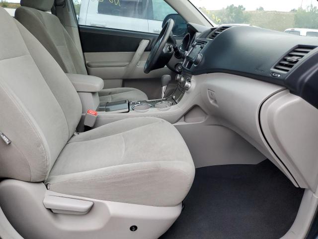 Photo 5 from auction – 2013 TOYOTA HIGHLANDER with VIN 5TDBK3EH1DS278301