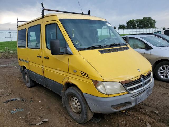 FREIGHTLINER DEL VAN 2003 with VIN WD2YD142X35541572 - Photo from auction