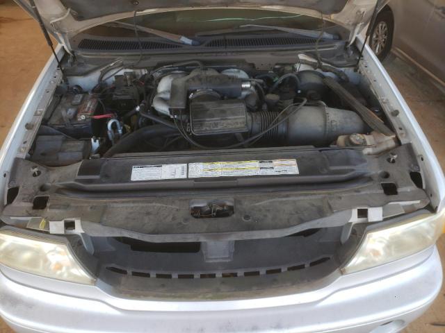 Photo 7 from auction – 2000 LINCOLN NAVIGATOR with VIN 5LMEU27A9YLJ33363