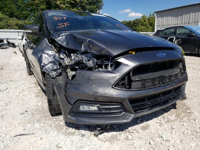 Photo 9 from auction – 2017 FORD FOCUS ST with VIN 1FADP3L94HL318955