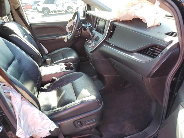 Photo 5 from auction – 2017 TOYOTA SIENNA SE with VIN 5TDXZ3DC6HS825947