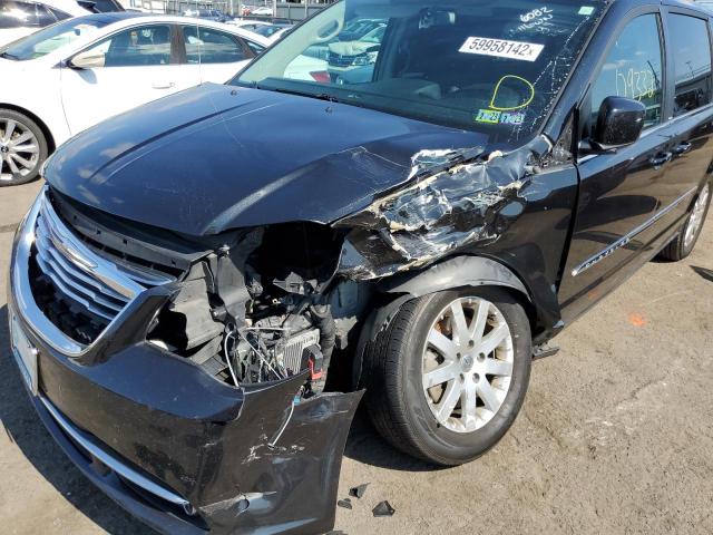 Photo 9 from auction – 2014 CHRYSLER TOWN & COU with VIN 2C4RC1BG7ER215032