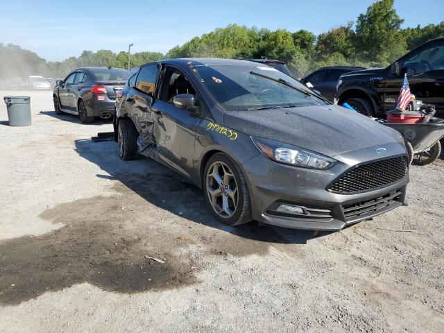FORD FOCUS ST 2018 with VIN 1FADP3L93JL325353 - Photo from auction