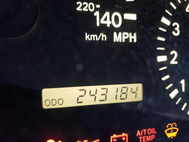 Photo 8 from auction – 2002 LEXUS RX 300 with VIN JTJHF10U720268005