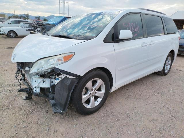 Photo 2 from auction – 2015 TOYOTA SIENNA LE with VIN 5TDKK3DC1FS574458