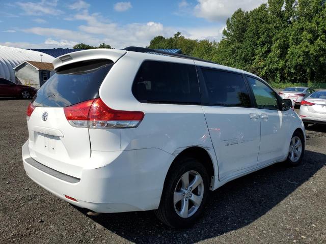 Photo 4 from auction – 2014 TOYOTA SIENNA LE with VIN 5TDKK3DC1ES523346