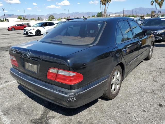 Photo 4 from auction – 2002 MERCEDES-BENZ E 320 with VIN WDBJF65J52B404098
