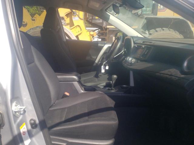 Photo 5 from auction – 2017 TOYOTA RAV4 LE with VIN 2T3BFREV1HW623618
