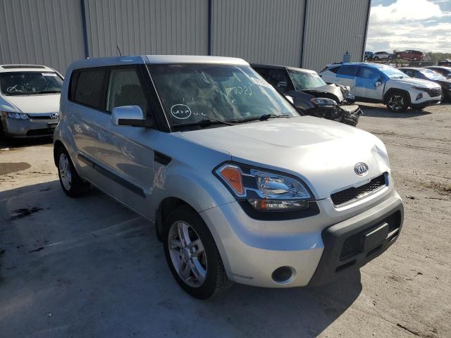 KIA SOUL + 2010 with VIN KNDJT2A22A7138266 - Photo from auction