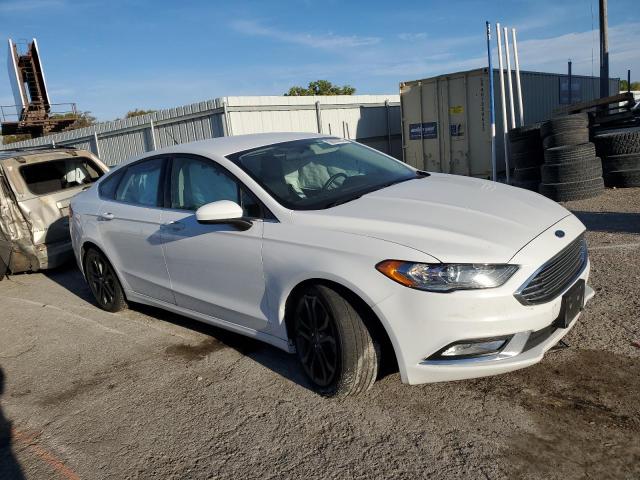 FORD FUSION SE 2018 with VIN 3FA6P0HD8JR238957 - Photo from auction