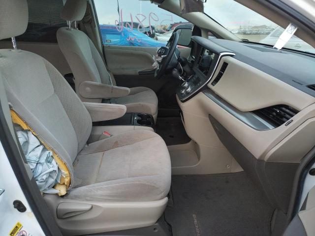 Photo 5 from auction – 2015 TOYOTA SIENNA LE with VIN 5TDKK3DC1FS574458