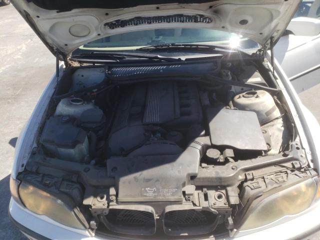 Photo 7 from auction – 2003 BMW 325 I with VIN WBAET37473NJ31583