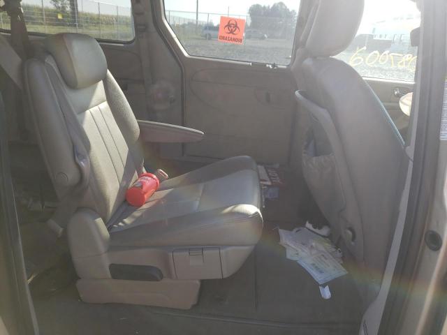 Photo 6 from auction – 2005 CHRYSLER TOWN & COU with VIN 2C4GP54L75R347236