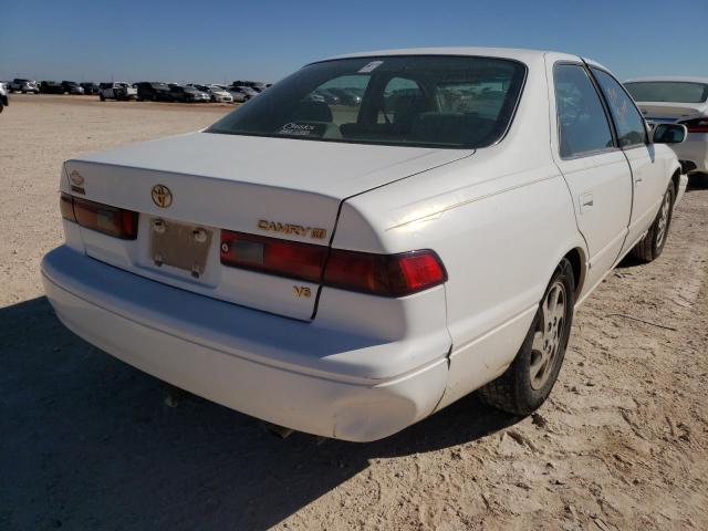 Photo 4 from auction – 1998 TOYOTA CAMRY LE with VIN JT2BF28K7W0129055