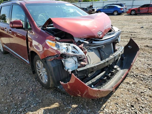 Photo 9 from auction – 2016 TOYOTA SIENNA XLE with VIN 5TDYK3DC3GS698369