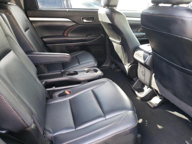Photo 6 from auction – 2019 TOYOTA HIGHLANDER with VIN 5TDJZRFH3KS580498