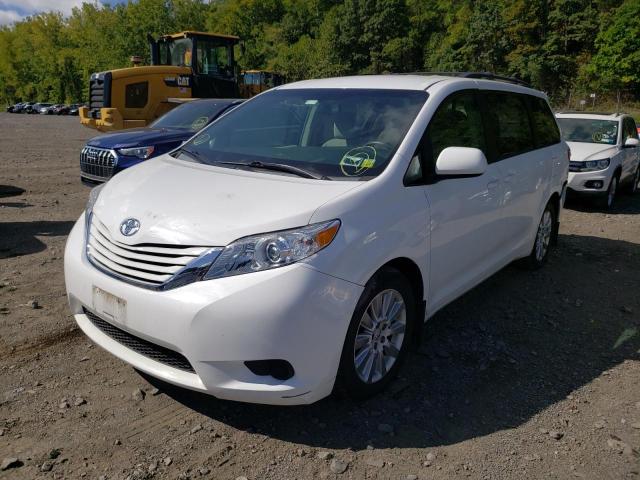 Photo 2 from auction – 2015 TOYOTA SIENNA LE with VIN 5TDJK3DC4FS127084