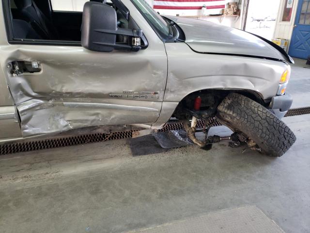 Photo 9 from auction – 2002 GMC SIERRA K25 with VIN 1GTHK231X2F131319