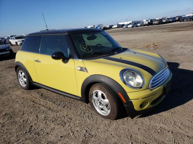 MINI COOPER 2010 with VIN WMWMF3C59ATZ26936 - Photo from auction