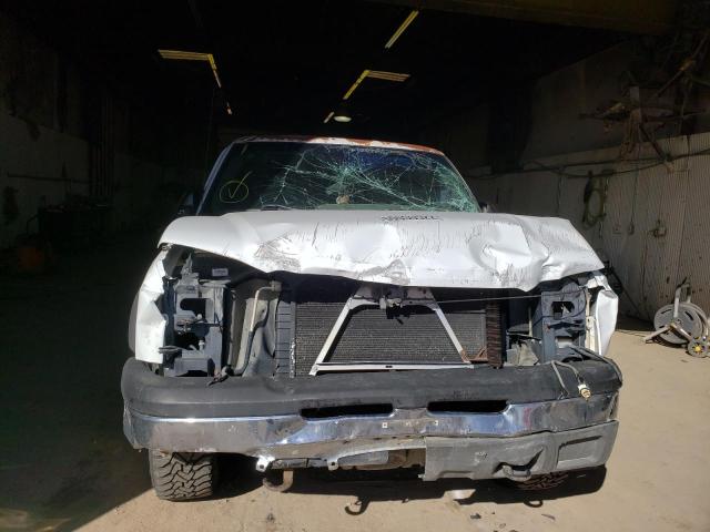 Photo 9 from auction – 2004 CHEVROLET SILVERADO with VIN 2GCEK19T641103887