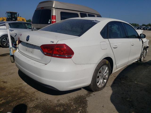 Photo 4 from auction – 2014 VOLKSWAGEN PASSAT S with VIN 1VWAS7A36EC119349